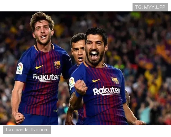 先触球与犯规判定：足球规则中如何区分合法抢断与犯规？