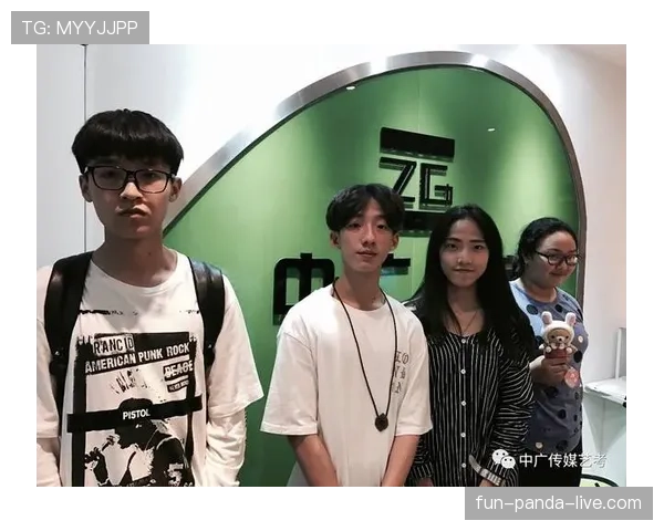 E组两张出线门票将花落谁家? E组两张出线门票将花落谁家?